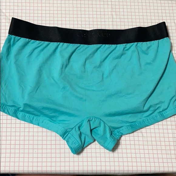 Calvin Klein low-rise trunks - Picture 3 of 6